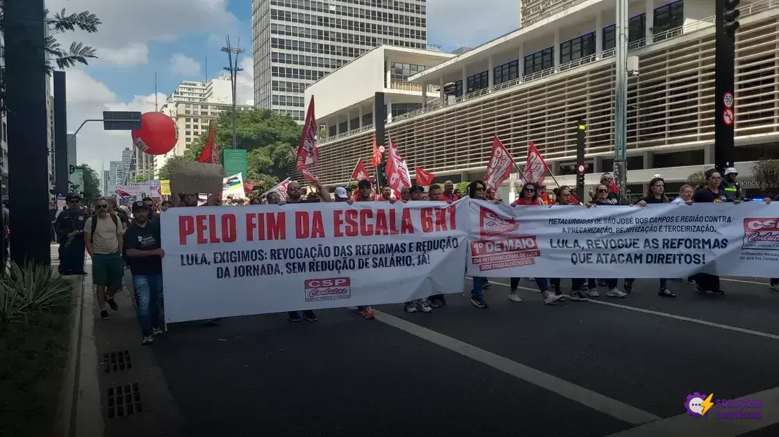 Governo brasileiro debate redução da jornada de trabalho, diz Lula Governo brasileiro debate redução da jornada de trabalho, diz Lula